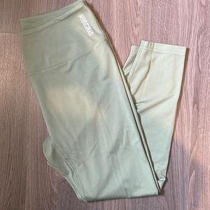 Size L green Gymshark training 7/8 leggings